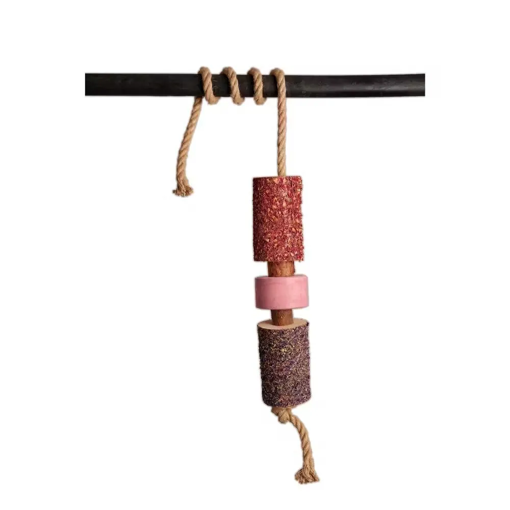 Jouet pour cheval en bois relaxant pour cheval avec pierre à sel