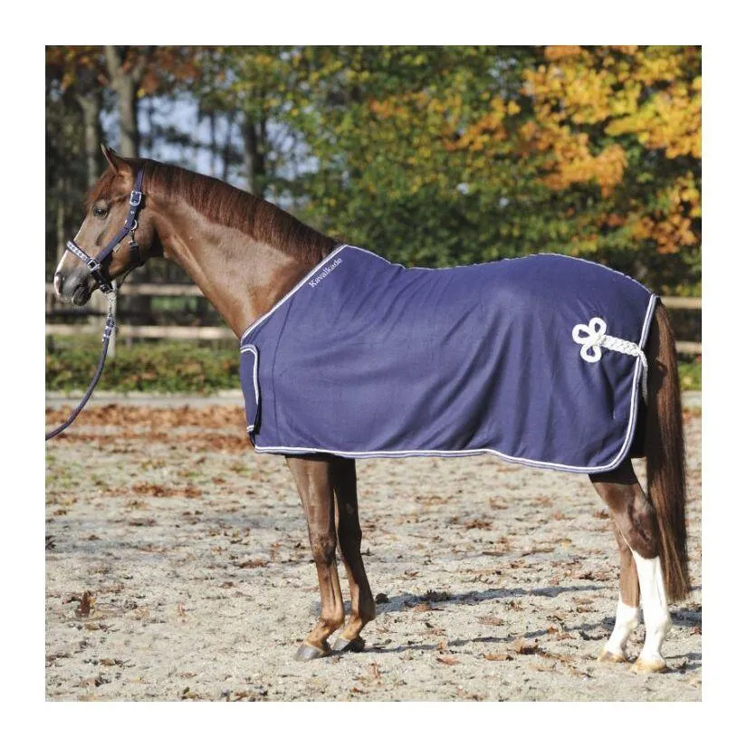 Polaire pour cheval avec rabat poitrine