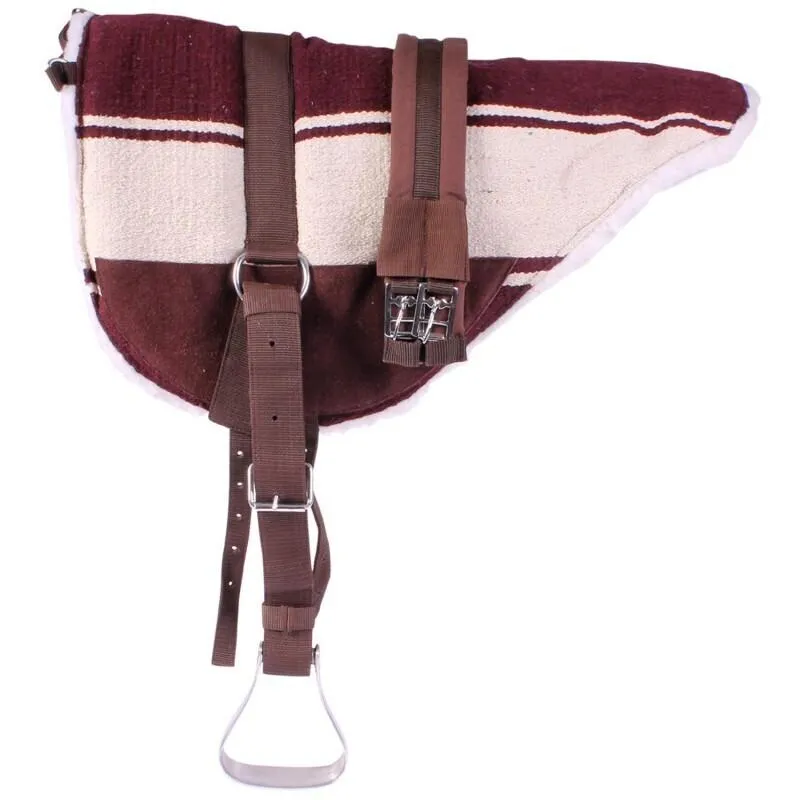 Tapis en forme de selle pour cheval de monte à cru